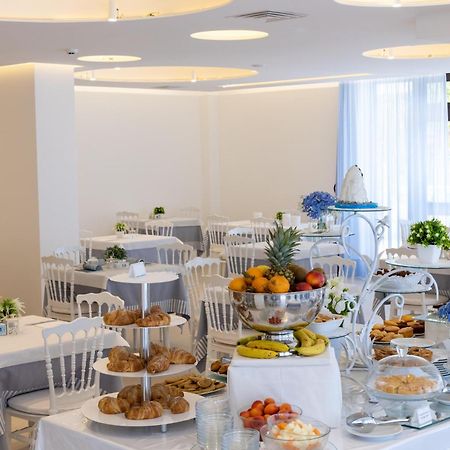 ויאסטה Hotel Cristalda מראה חיצוני תמונה