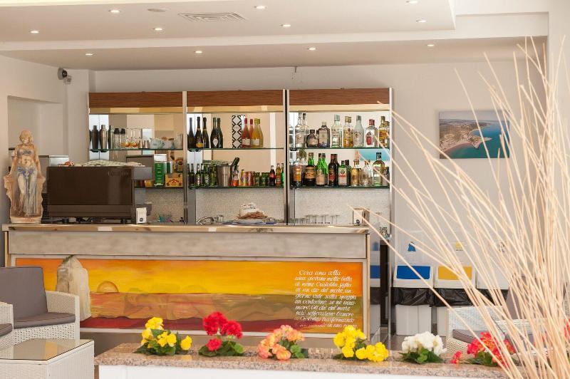 ויאסטה Hotel Cristalda מראה חיצוני תמונה