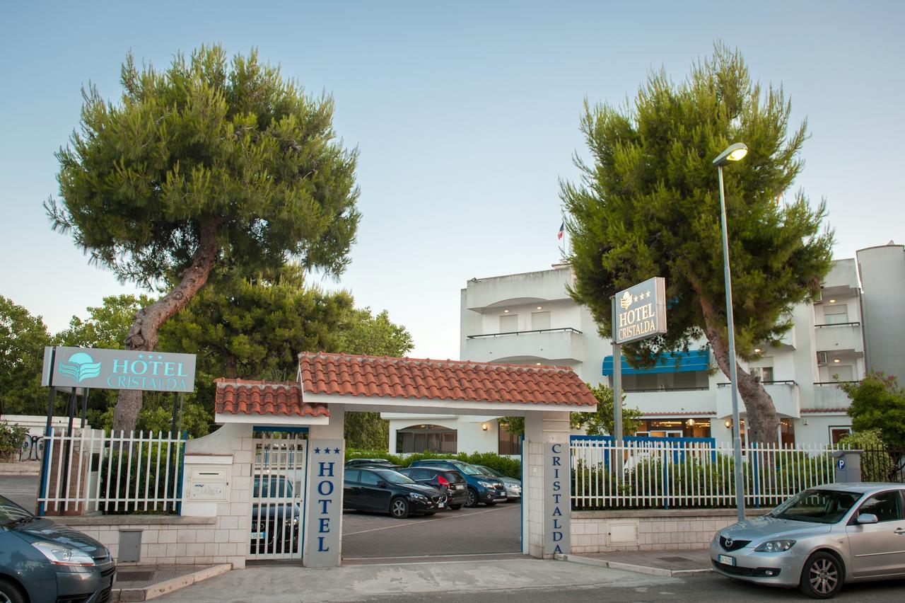 ויאסטה Hotel Cristalda מראה חיצוני תמונה