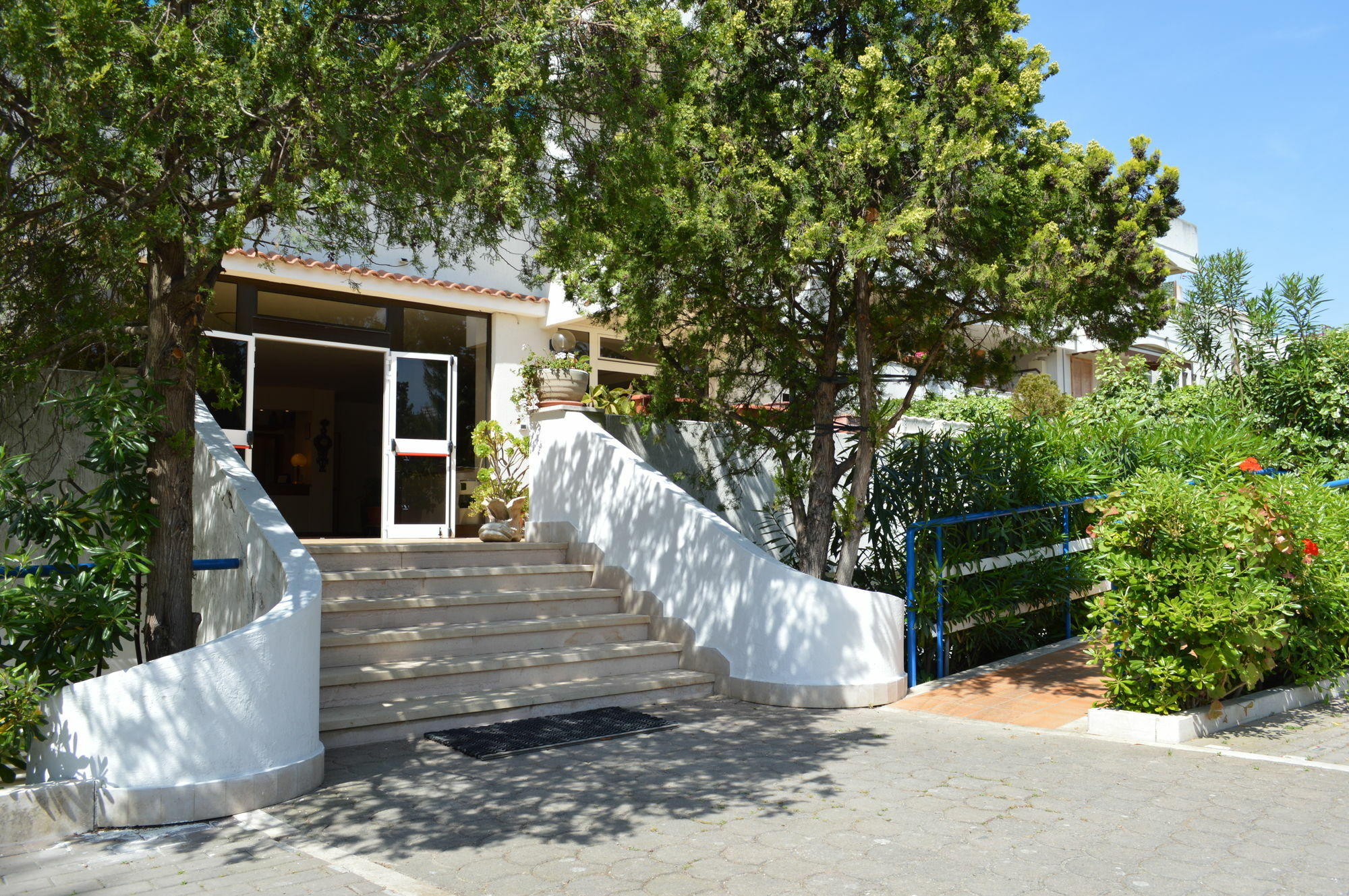 ויאסטה Hotel Cristalda מראה חיצוני תמונה